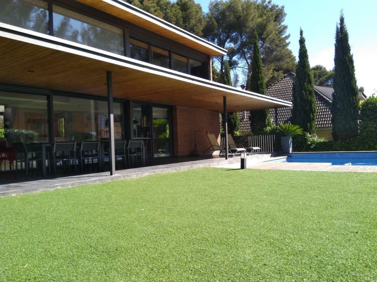 Villa Del Bosque カステルデフェルス エクステリア 写真