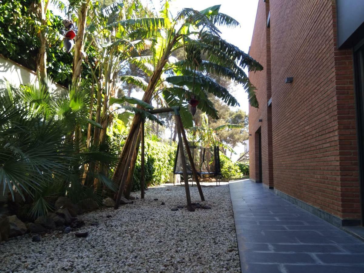 Villa Del Bosque カステルデフェルス エクステリア 写真